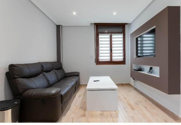 A Tan Solo 800 Metros De San Mames Lägenhet Bilbao Exteriör bild